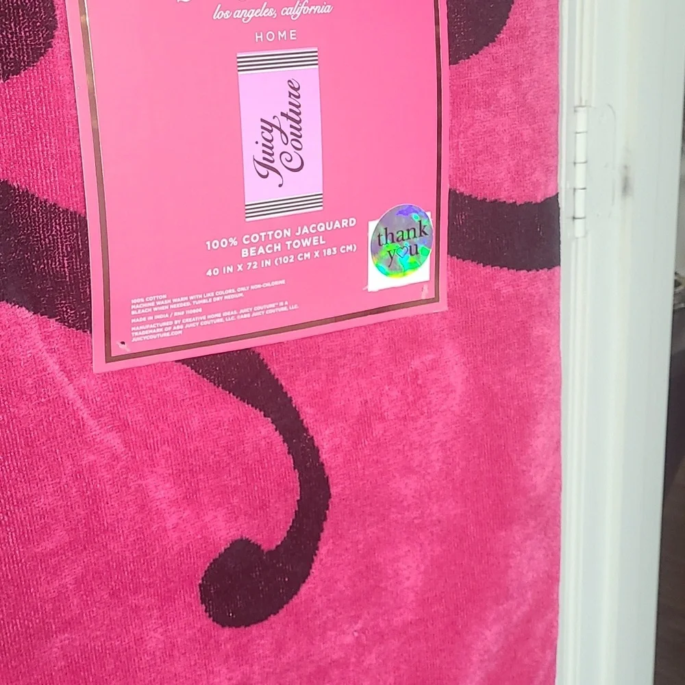 Juicy Couture Fuschia and Black Towel - 40x72